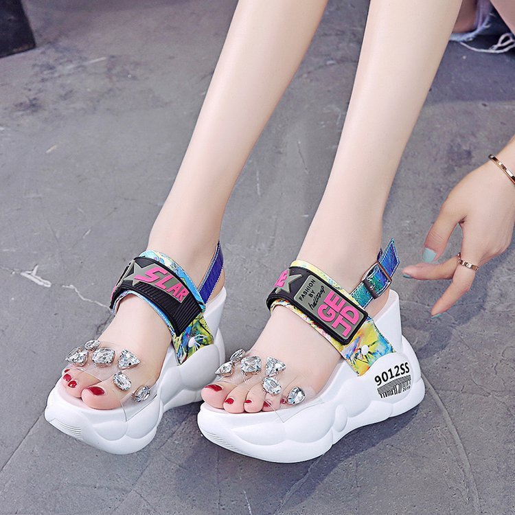 High heeled flat button muffin sandals